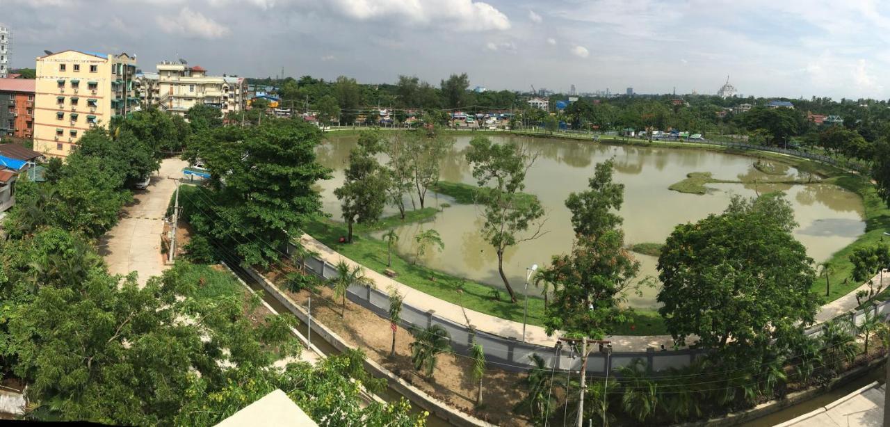 Galaxy Hotel Yangon Exterior photo